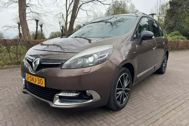 Renault Scénic (2013) thumbnail 1