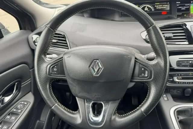 Renault Scénic (2013) thumbnail 13