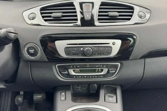 Renault Scénic (2013) thumbnail 14