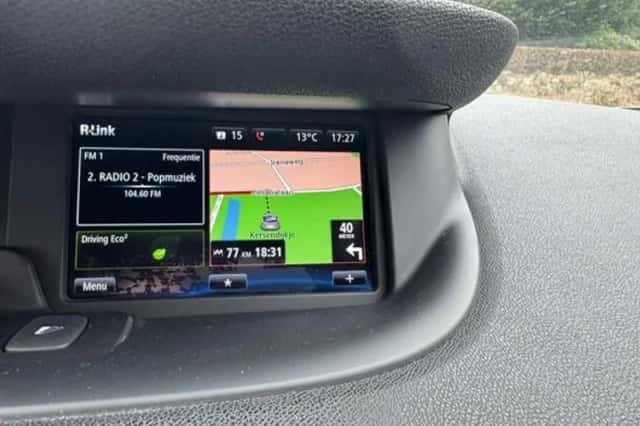 Renault Scénic (2013) thumbnail 19