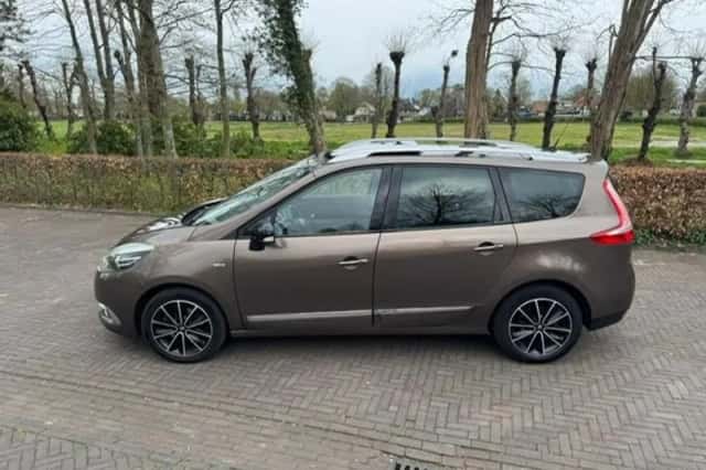 Renault Scénic (2013) thumbnail 3