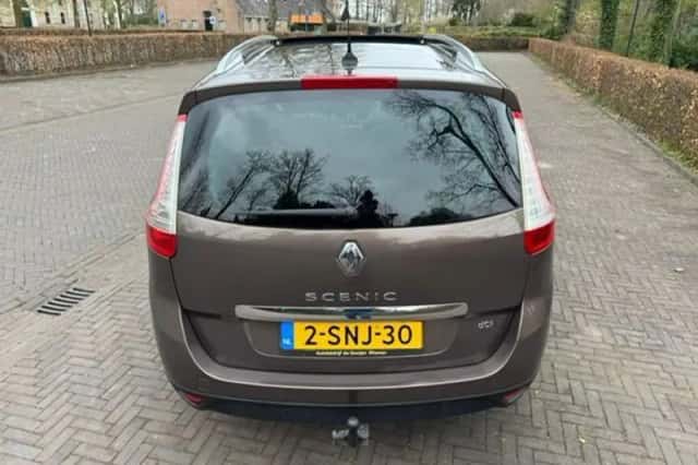 Renault Scénic (2013) thumbnail 24