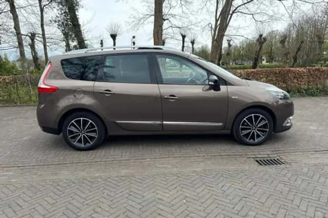 Renault Scénic (2013) thumbnail 26