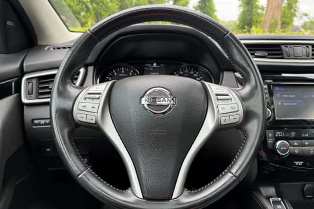 Nissan Qashqai (2017) thumbnail 11