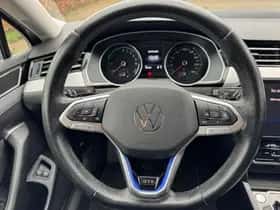 Volkswagen Passat (2021) thumbnail 11