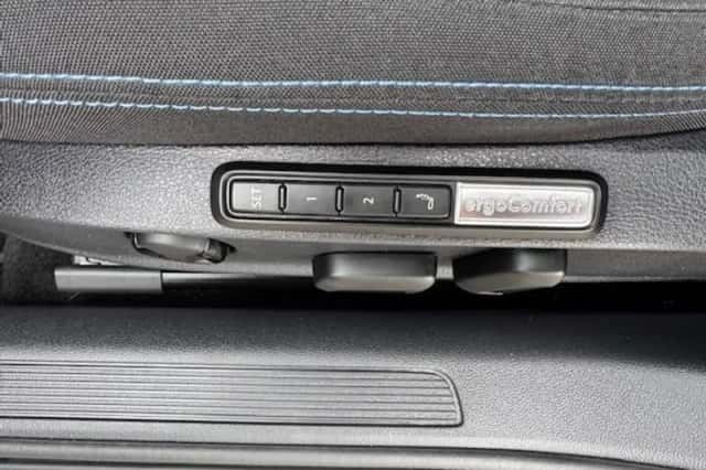 Volkswagen Passat (2021) thumbnail 7