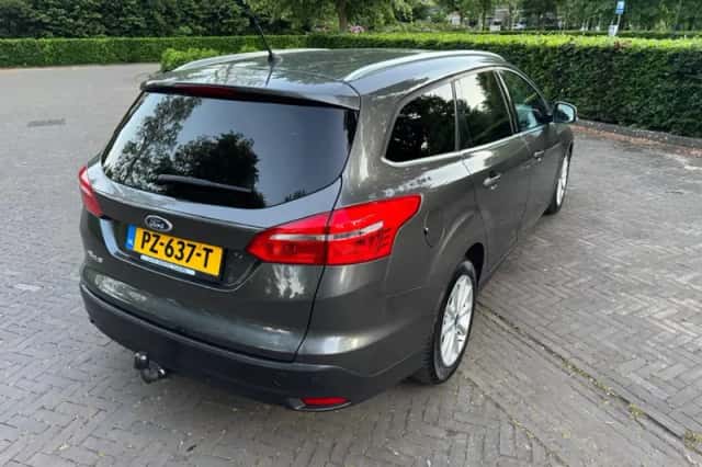 Ford Focus (2016) thumbnail 21