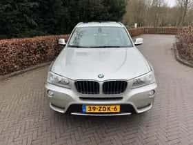 BMW X3 (2012) thumbnail 2
