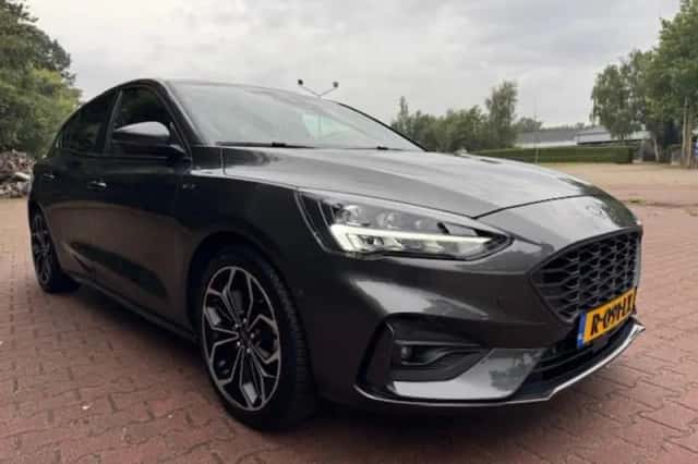 Ford Focus (2019) thumbnail 1