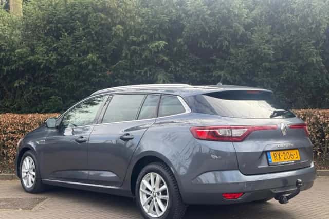 Renault Mégane (2018) thumbnail 2