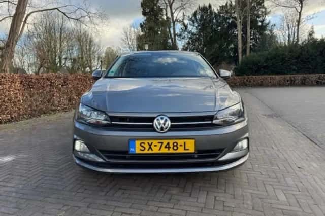 Volkswagen Polo (2018) thumbnail 2