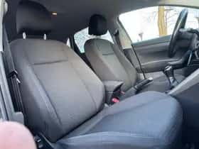 Volkswagen Polo (2018) thumbnail 19