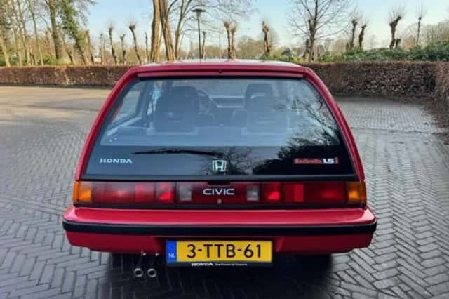 Honda Civic (1986) thumbnail 17