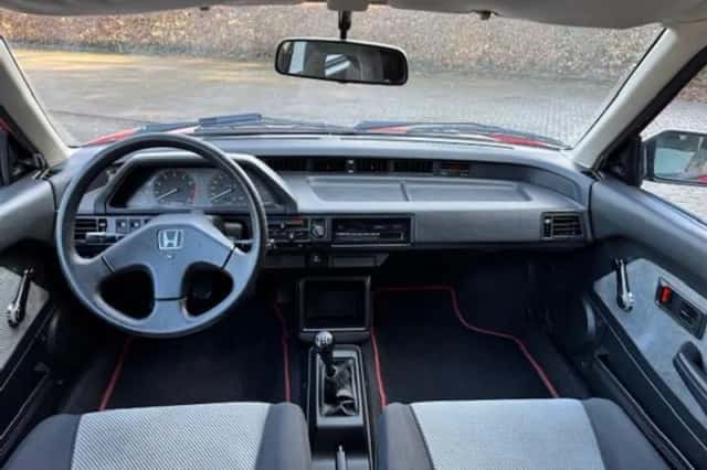 Honda Civic (1986) thumbnail 7