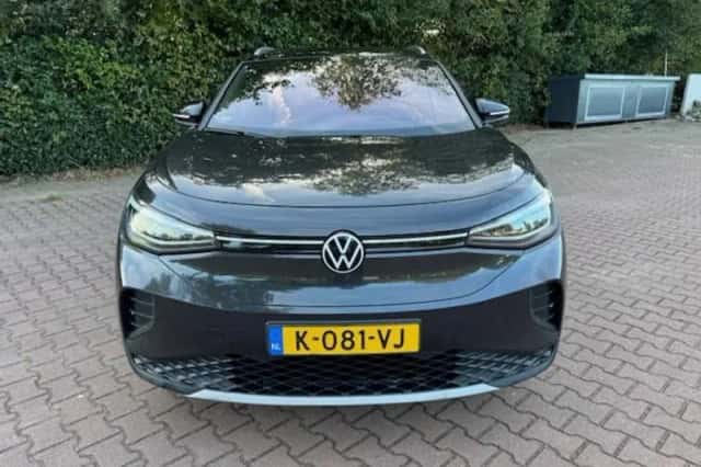 Volkswagen ID.4 (2021) thumbnail 2
