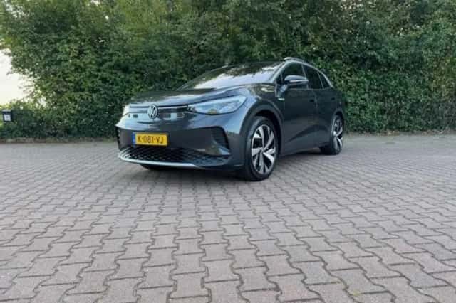 Volkswagen ID.4 (2021) thumbnail 3