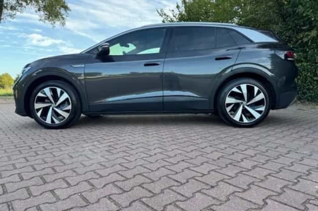 Volkswagen ID.4 (2021) thumbnail 4