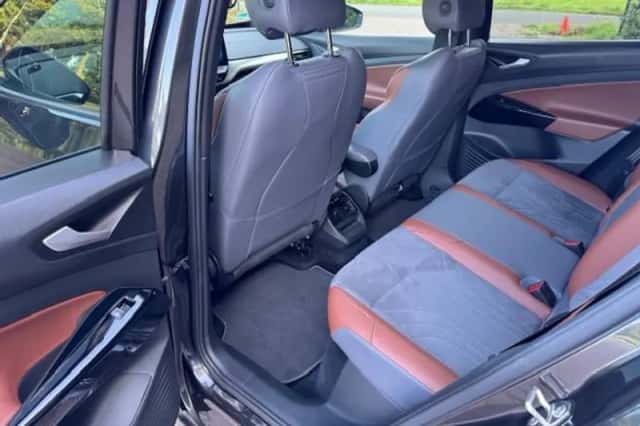 Volkswagen ID.4 (2021) thumbnail 8