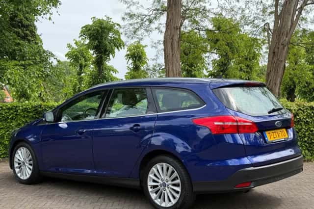 Ford Focus (2015) thumbnail 4