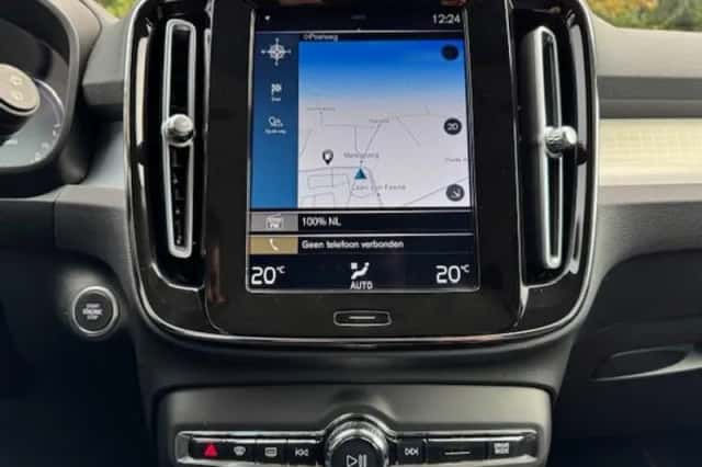 Volvo XC40 (2020) thumbnail 11