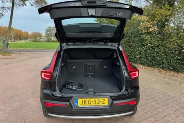 Volvo XC40 (2020) thumbnail 18