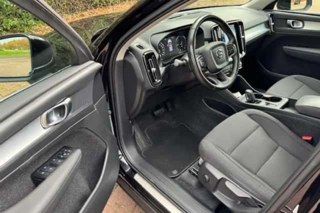 Volvo XC40 (2020) thumbnail 5