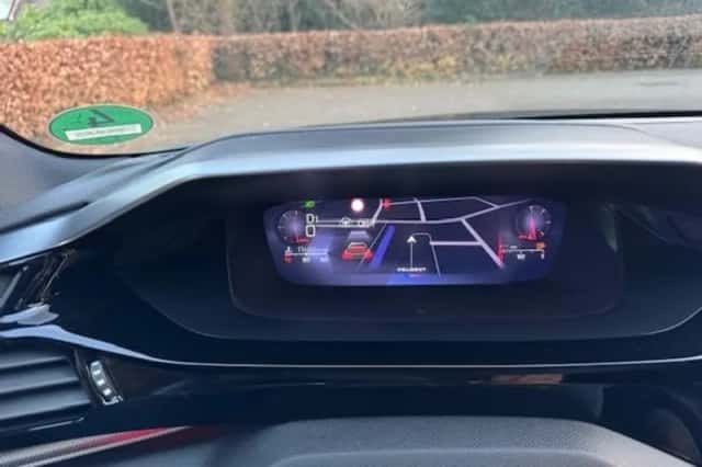 Peugeot 308 (2022) thumbnail 11