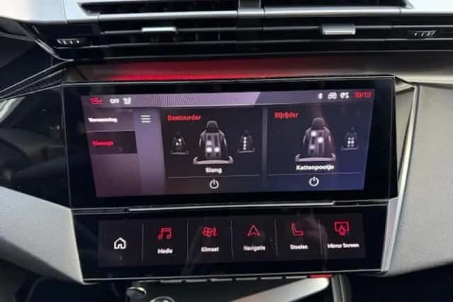 Peugeot 308 (2022) thumbnail 17