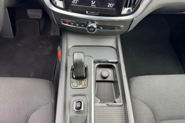 Volvo V60 (2020) thumbnail 13