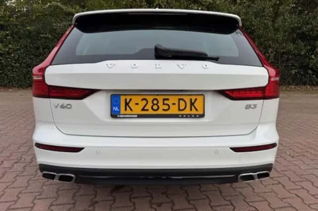 Volvo V60 (2020) thumbnail 17
