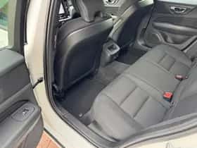 Volvo V60 (2020) thumbnail 6