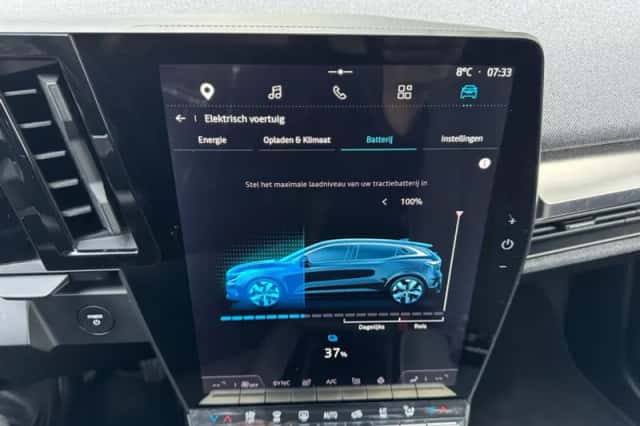 Renault Mégane E-Tech (2023) thumbnail 17