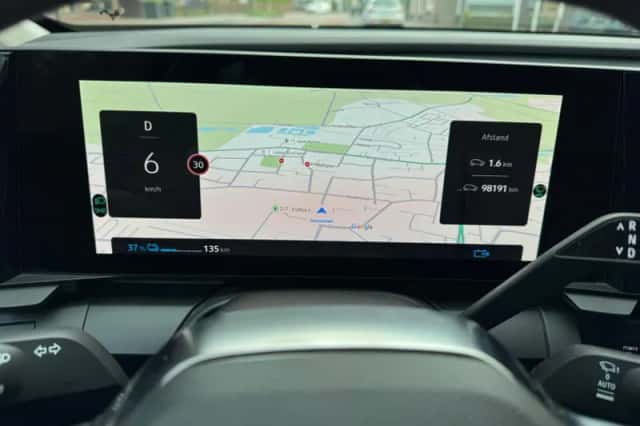Renault Mégane E-Tech (2023) thumbnail 28