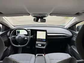 Renault Mégane E-Tech (2023) thumbnail 8