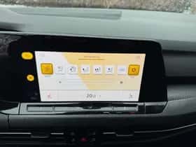 Volkswagen Golf (2021) thumbnail 11