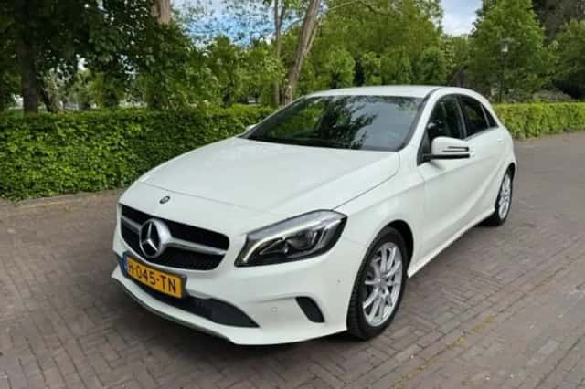 Mercedes-Benz A-Klasse (2016) thumbnail 1