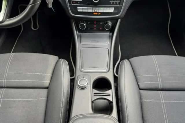 Mercedes-Benz A-Klasse (2016) thumbnail 16