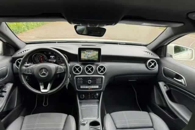 Mercedes-Benz A-Klasse (2016) thumbnail 8