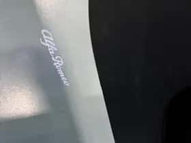 Alfa Romeo Giulia (2019) thumbnail 30