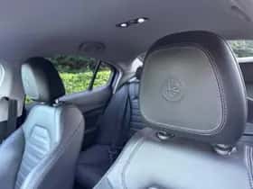 Alfa Romeo Giulia (2019) thumbnail 8