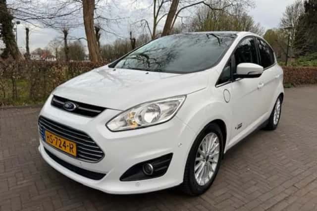 Ford C-Max (2015) thumbnail 1