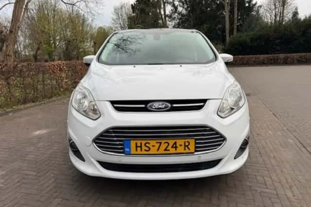 Ford C-Max (2015) thumbnail 2