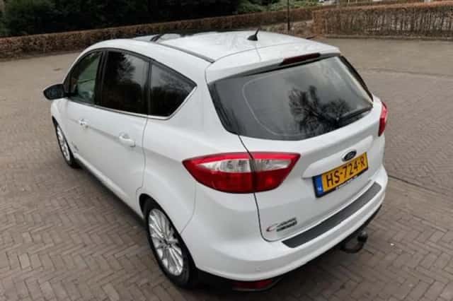 Ford C-Max (2015) thumbnail 4