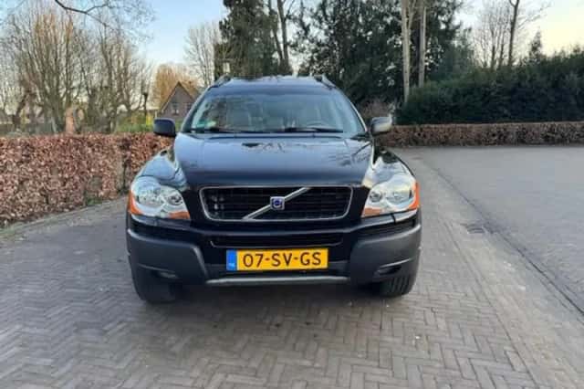 Volvo XC90 (2006) thumbnail 2