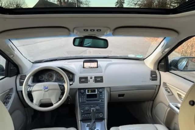 Volvo XC90 (2006) thumbnail 9