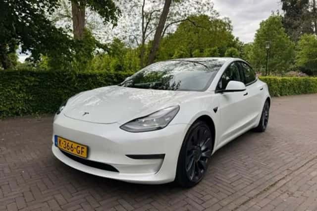 Tesla Model 3 (2020) thumbnail 1