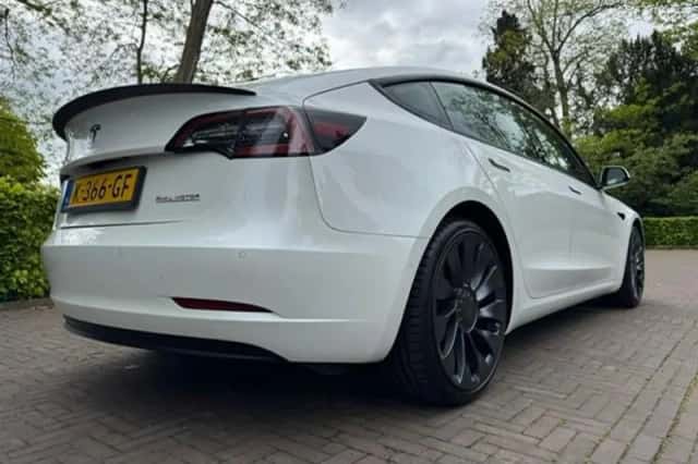 Tesla Model 3 (2020) thumbnail 25