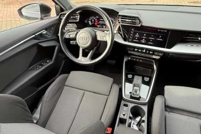 Audi A3 (2021) thumbnail 11
