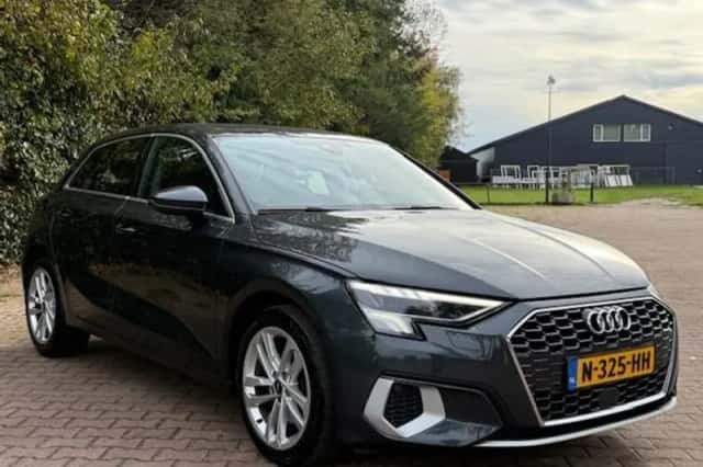 Audi A3 (2021) thumbnail 3