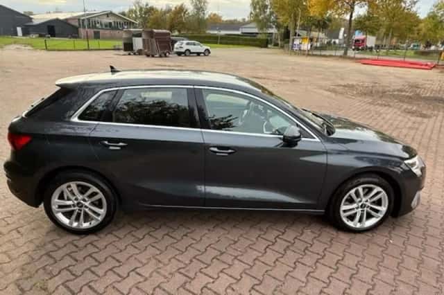 Audi A3 (2021) thumbnail 6